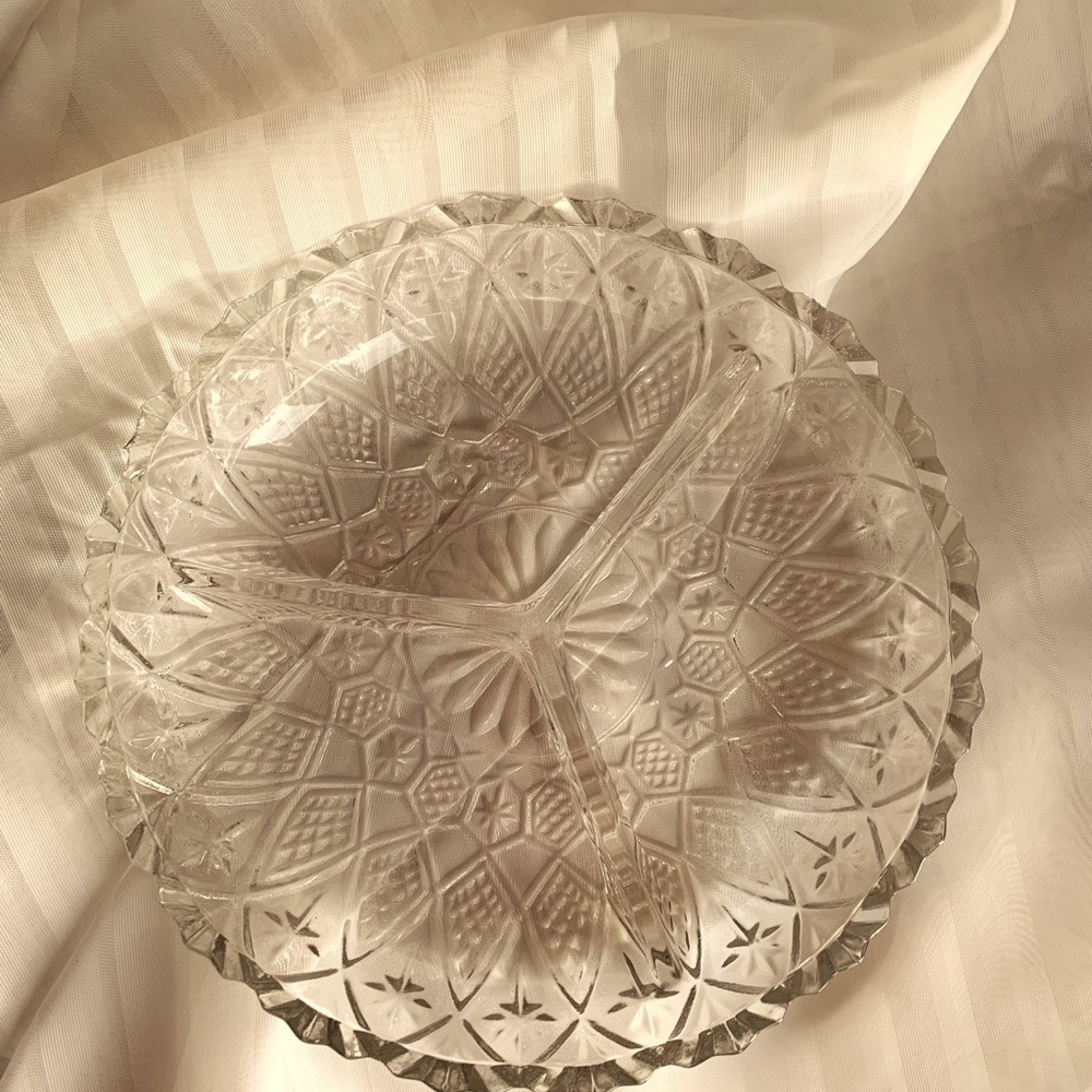 3 Compartment Glass Catch All Tray - Picture 3 of 4